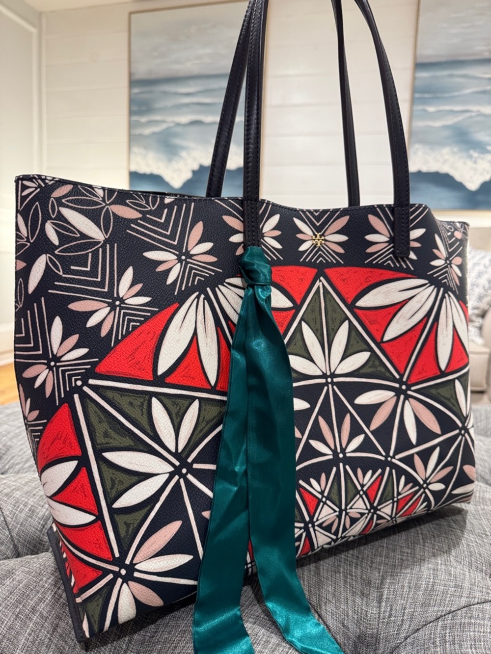 Tory Burch Bag Kerrington Large Printed Floral Geometric Leather Tote - Picture 3 of 17